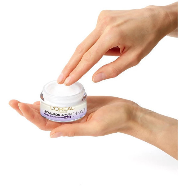 loreal-paris-hyaluron-expert-skin-plumping-mo