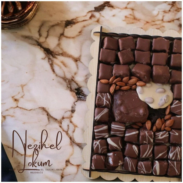 malatya-chocolate-apricot-kernel-pistachio-ha