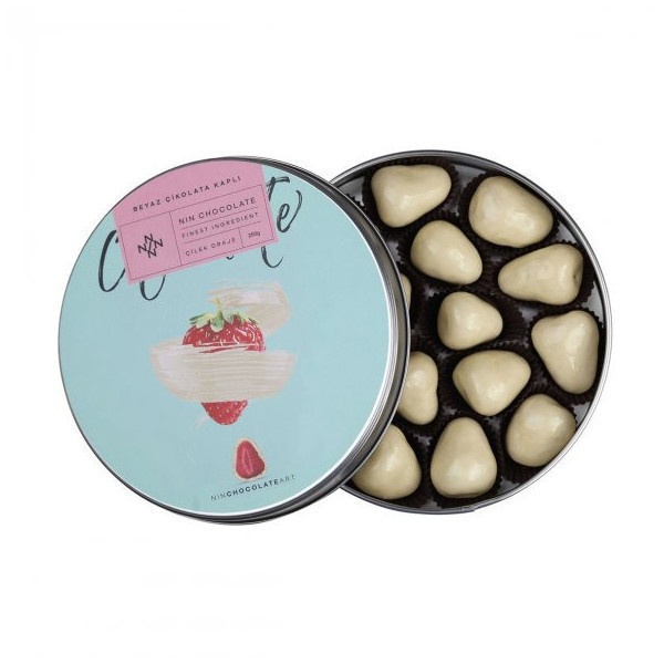 white-chocolate-covered-strawberry-dragee-250