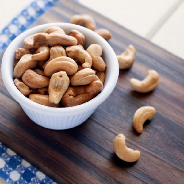 lux-cashew-nuts-1000-gr