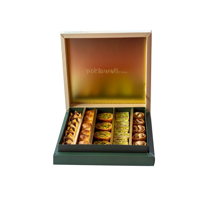 luxury-pistachio-and-cashew-dessert-box-400g